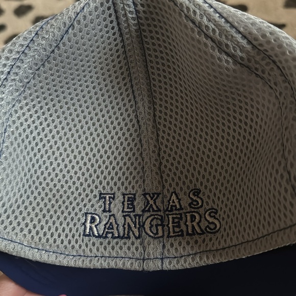 Texas Rangers Hat - Picture 2 of 6